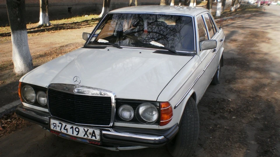 Mercedes-Benz W123 ''Старе кохання''
