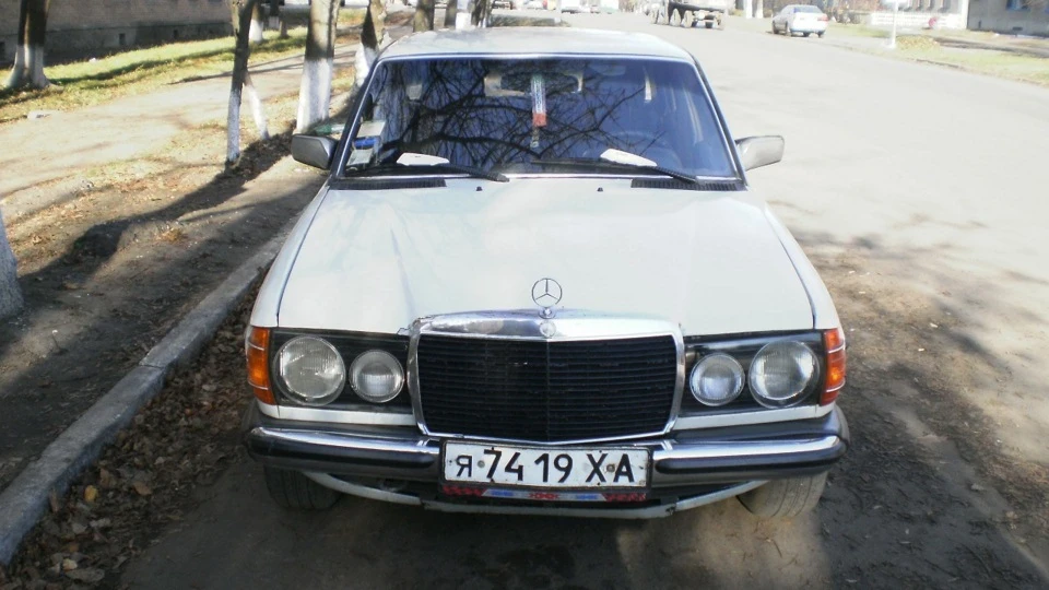 Mercedes-Benz W123 ''Старе кохання'' 2