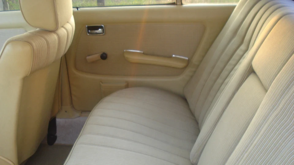 Mercedes-Benz W123 Deutsch Diesellokomotive 5