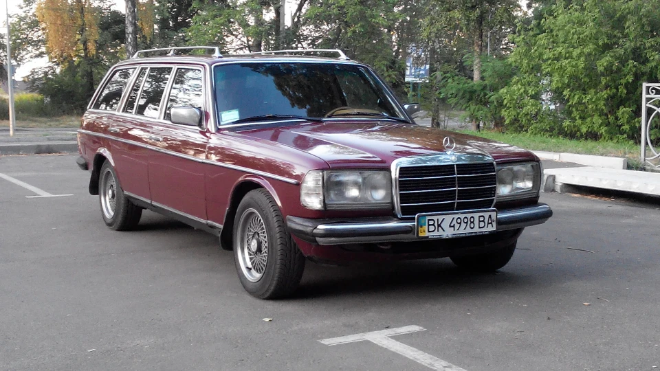 Mercedes-Benz W123 - це класика Мерседес 3