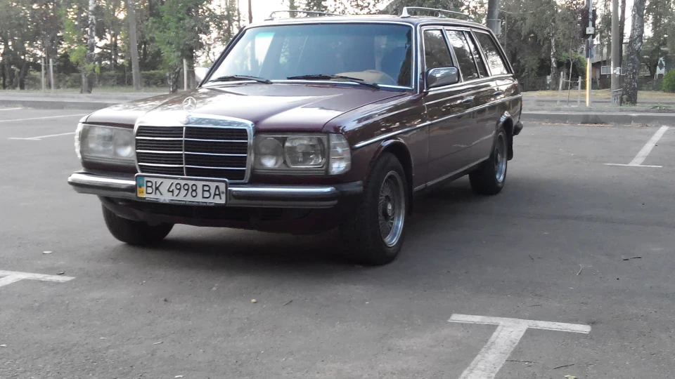 Mercedes-Benz W123 - це класика Мерседес 5