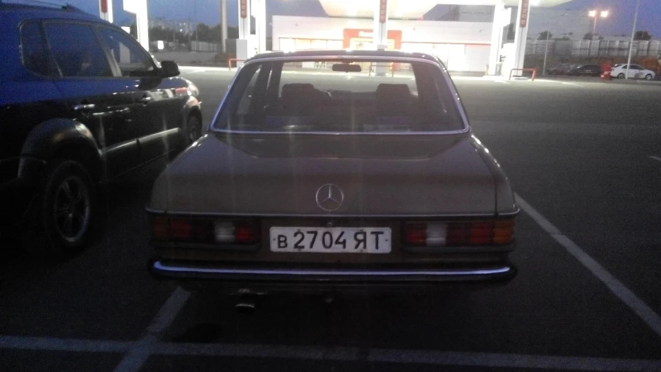 Mercedes-Benz W123 Карамелька 2
