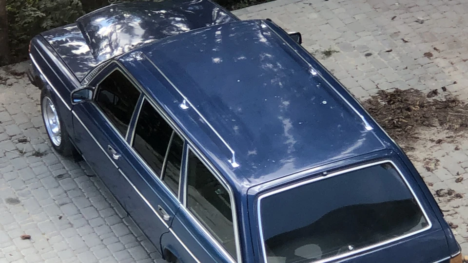 Mercedes-Benz W123 Кнур 4