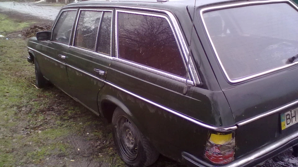 Mercedes-Benz W123 Крокодил Гена)))