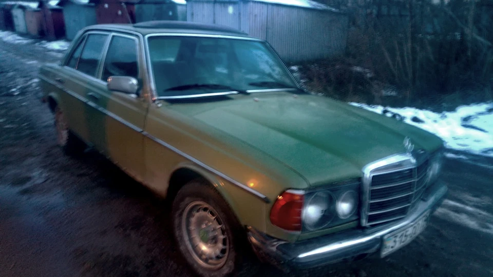 Mercedes-Benz W123 *Крокодил Роботяга* 4