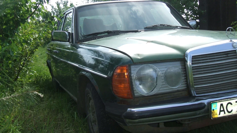 Mercedes-Benz W123 .Krokodilo.300D 4