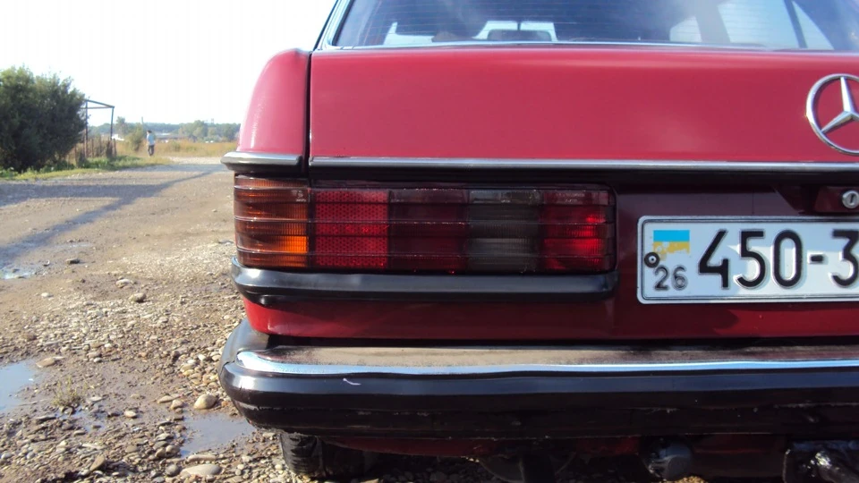 Mercedes-Benz W123 Леді
