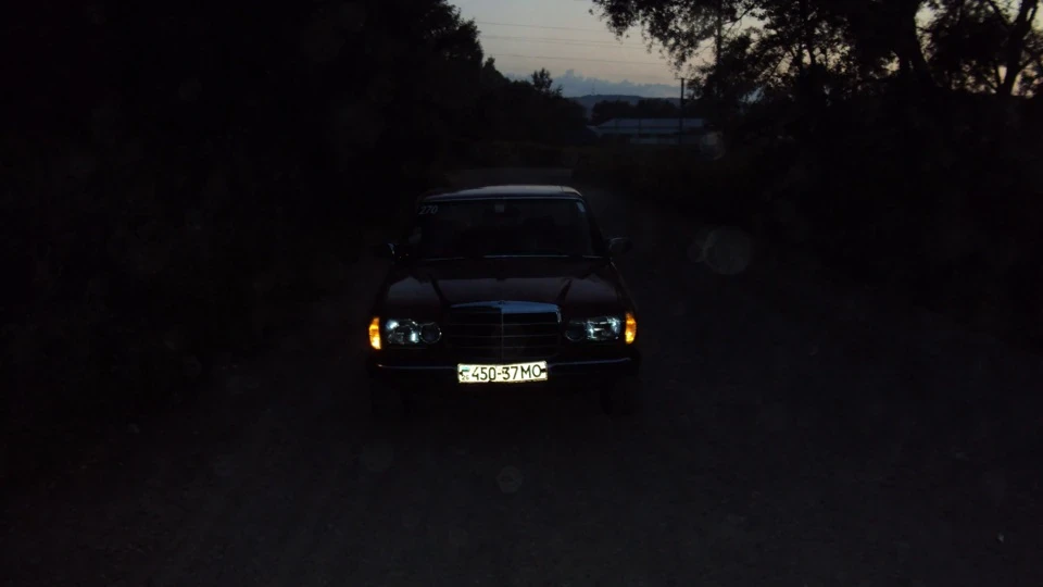 Mercedes-Benz W123 Леді 2