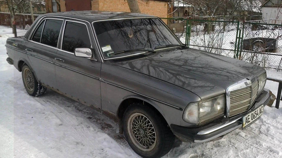 Mercedes-Benz W123 летючий галандець
