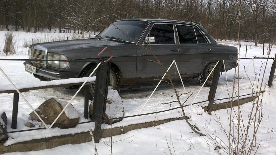 Mercedes-Benz W123 летючий галандець 4