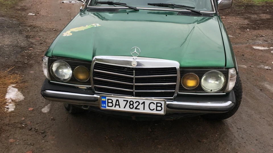 Mercedes-Benz W123 Мері 3