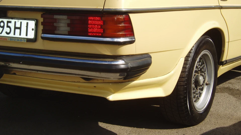 Mercedes-Benz W123 Мерін 4