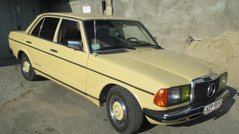 Mercedes-Benz W123 Мерін 5