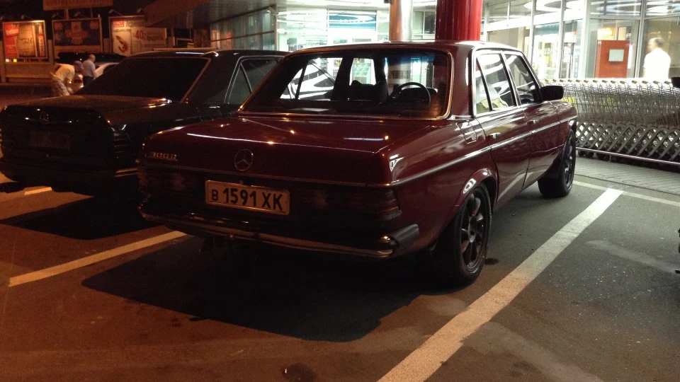 Mercedes-Benz W123 мій мурз) 2