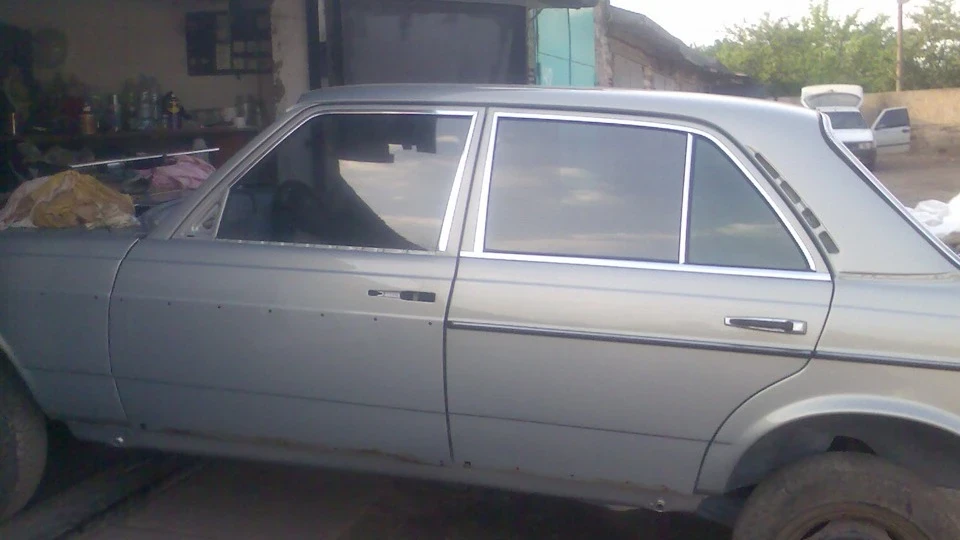 Mercedes-Benz W123 Pannacotta 5