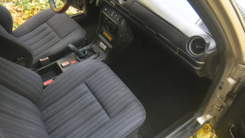 Mercedes-Benz W123 Panzer123 4
