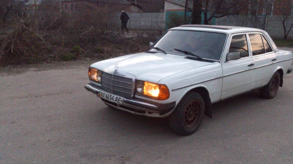 Mercedes-Benz W123 ◄◄ ◄ ракЕта 2
