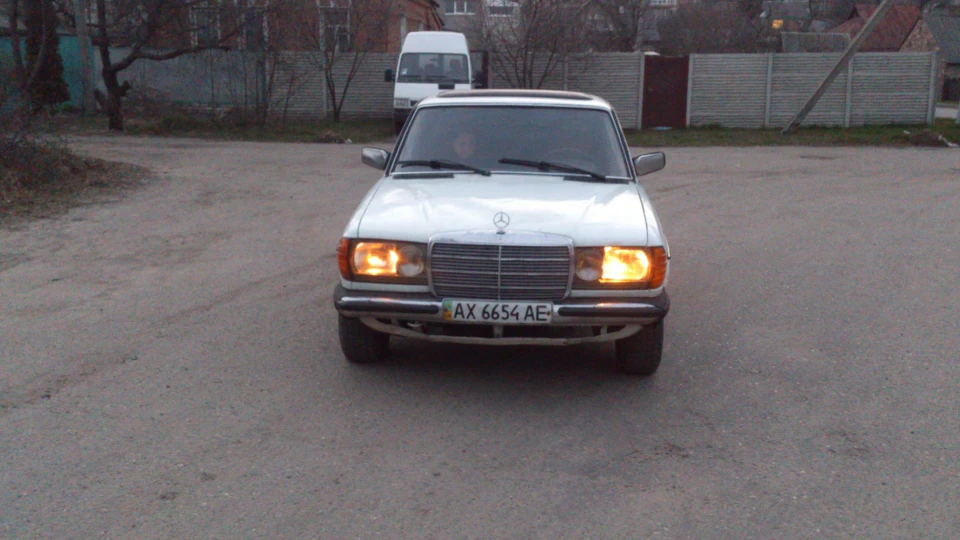 Mercedes-Benz W123 ◄◄ ◄ ракЕта 3