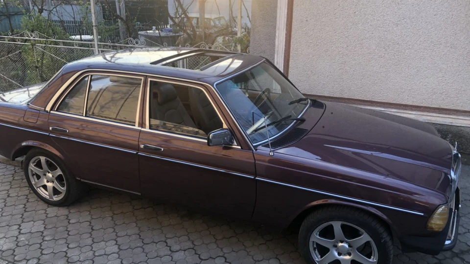 Mercedes-Benz W123 Рестайл, 2.4 дизель 4