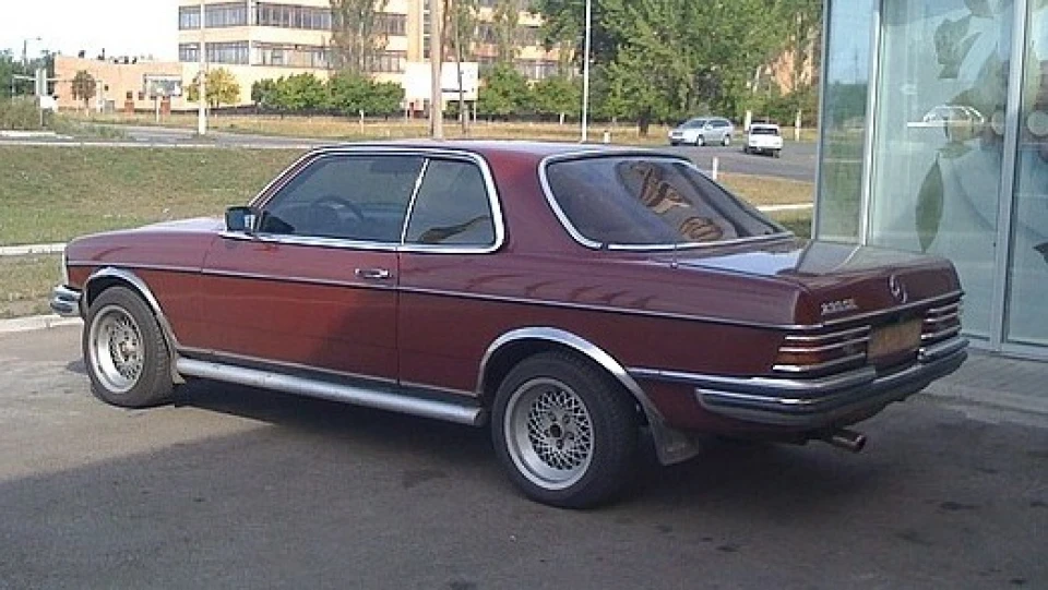 Mercedes-Benz W123 СЕ Вбита мрія