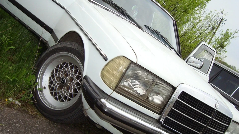 Mercedes-Benz W123 Сніжок*** 3