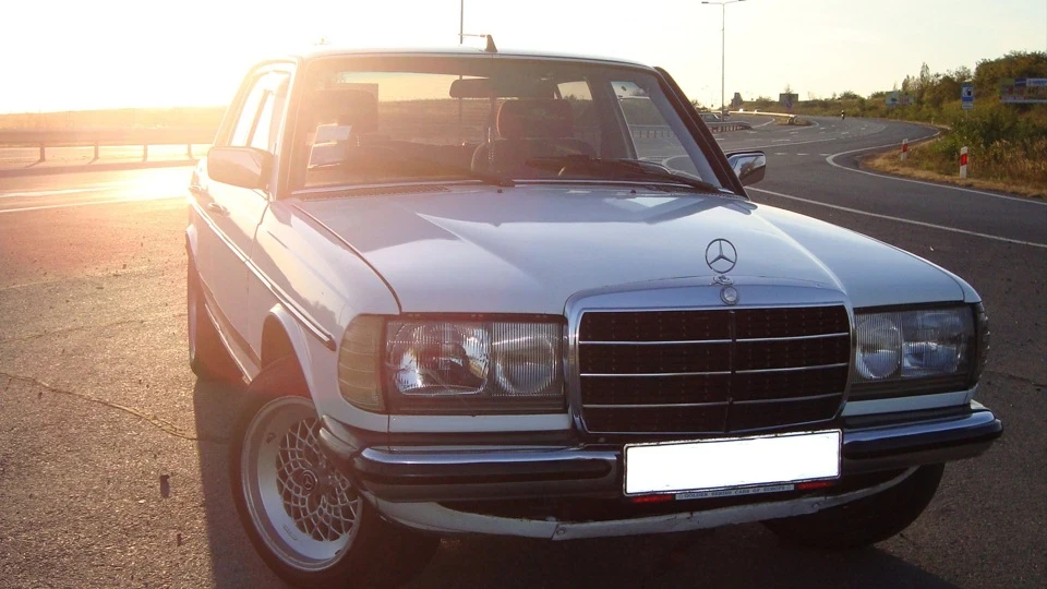 Mercedes-Benz W123 Сніжок*** 4