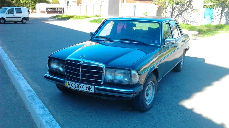 Mercedes-Benz W123 Штірлец 2