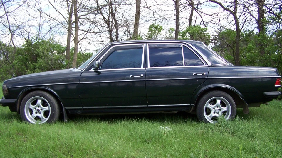 Mercedes-Benz W123 Супер була машина. 2