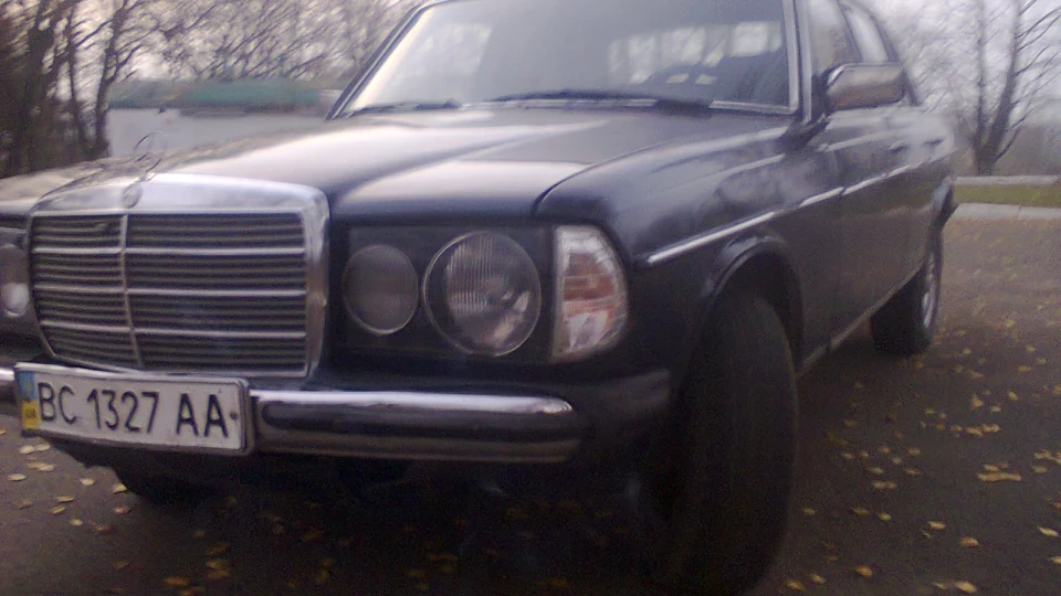 Mercedes-Benz W123 Трудяга