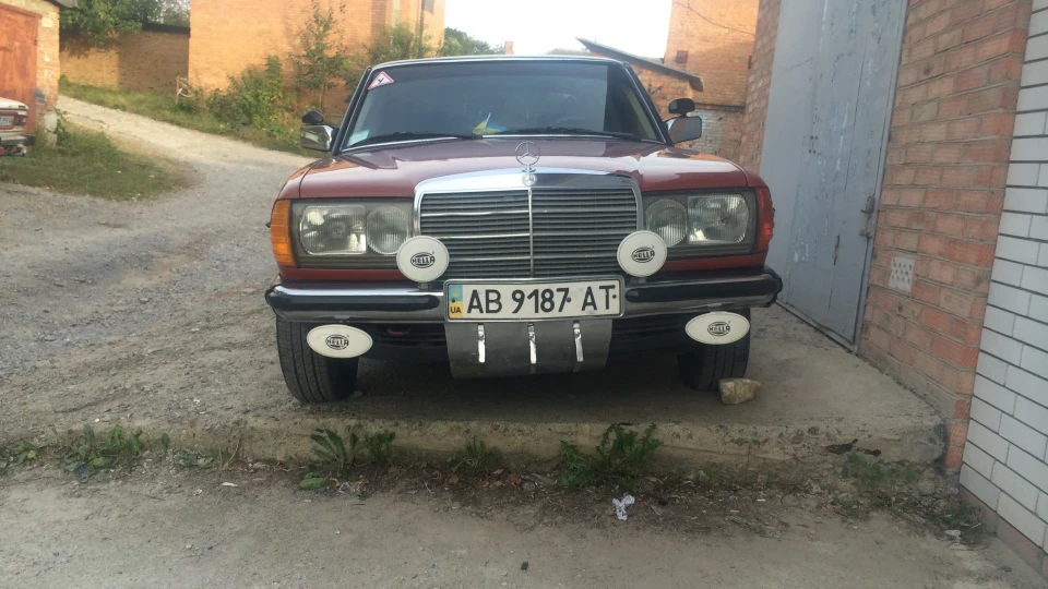 Mercedes-Benz W123 W123-230E DED