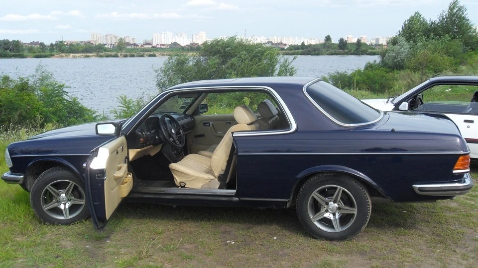 Mercedes-Benz W123 w123cupe (hardtop) 2