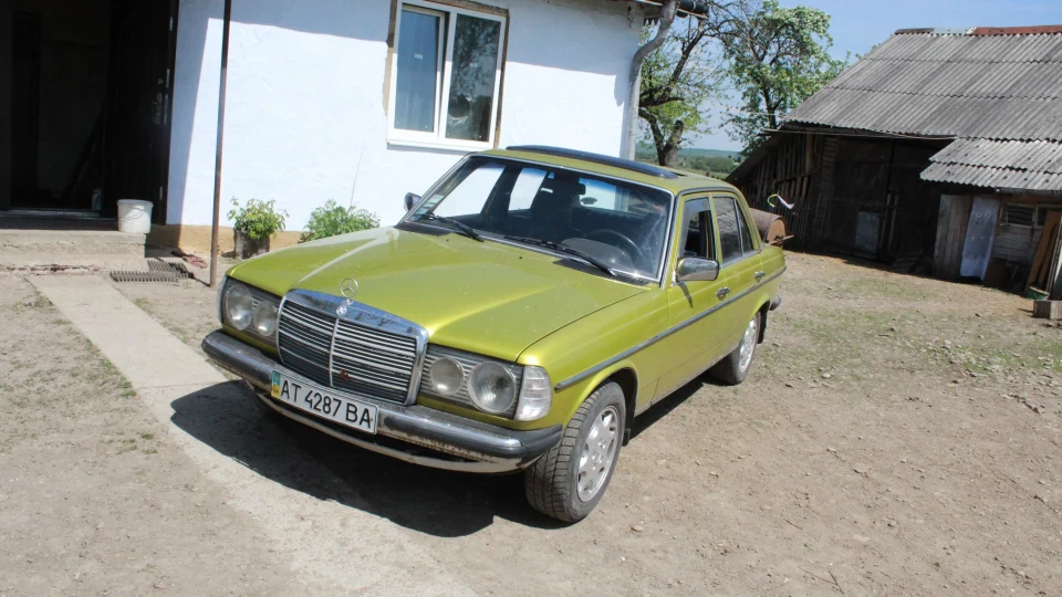 Mercedes-Benz W123 Золотистий перламутр 5