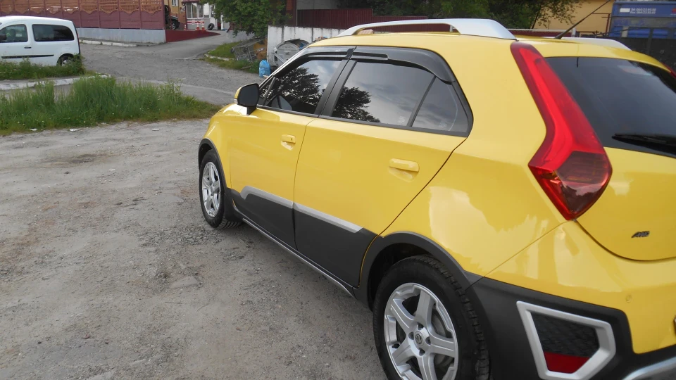 MG 3 CROSS 4