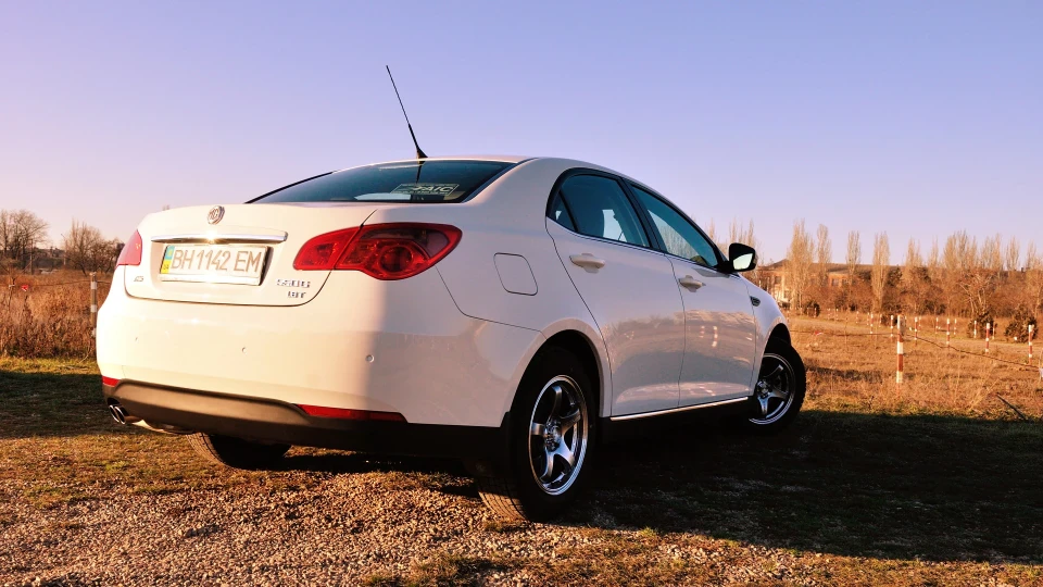MG 550 ♛ KingWhite 3