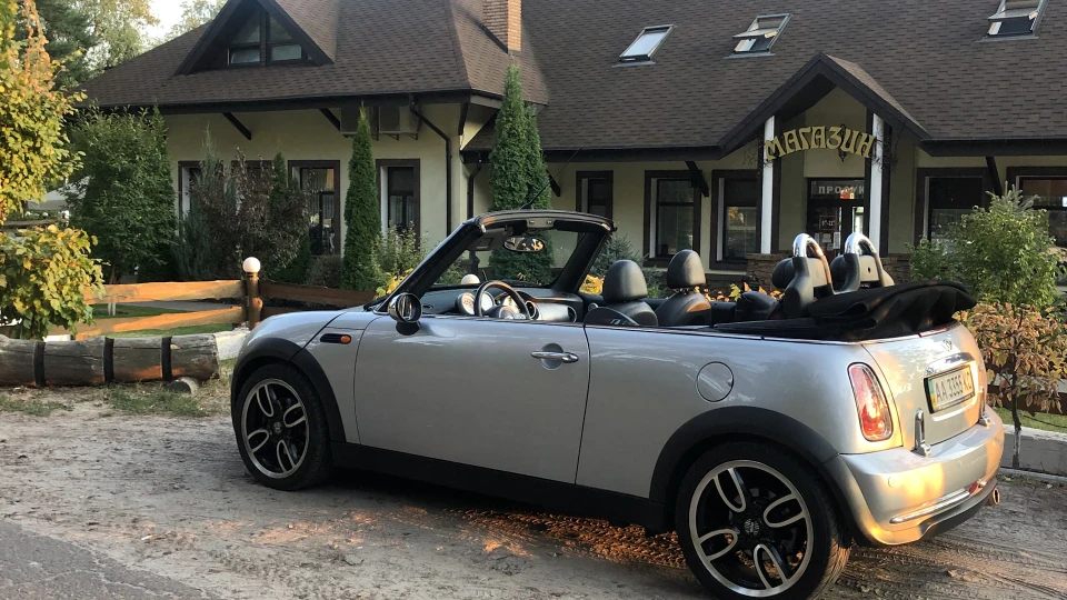 MINI Cabrio Silver 4