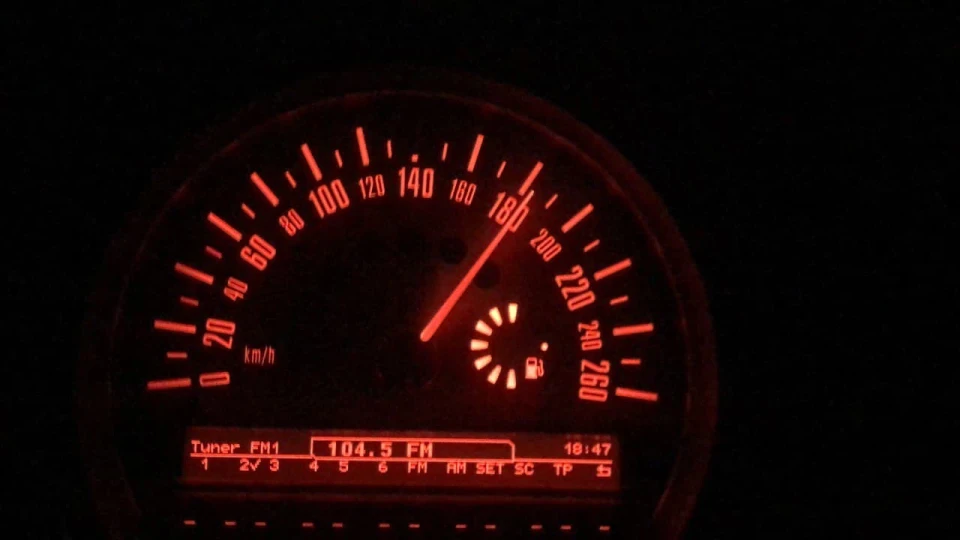 MINI Clubman Black 1.6 D 5