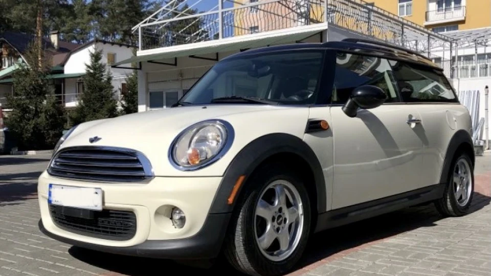 MINI Clubman White Pepper 2
