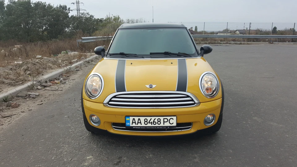 MINI Clubman Жовток 5