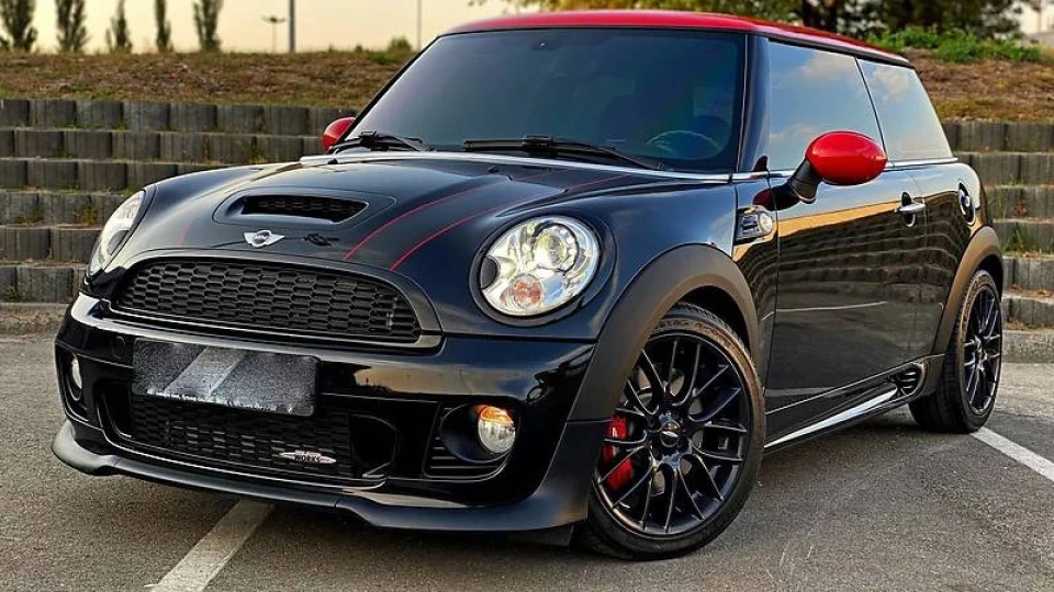 MINI Cooper S John Cooper Works