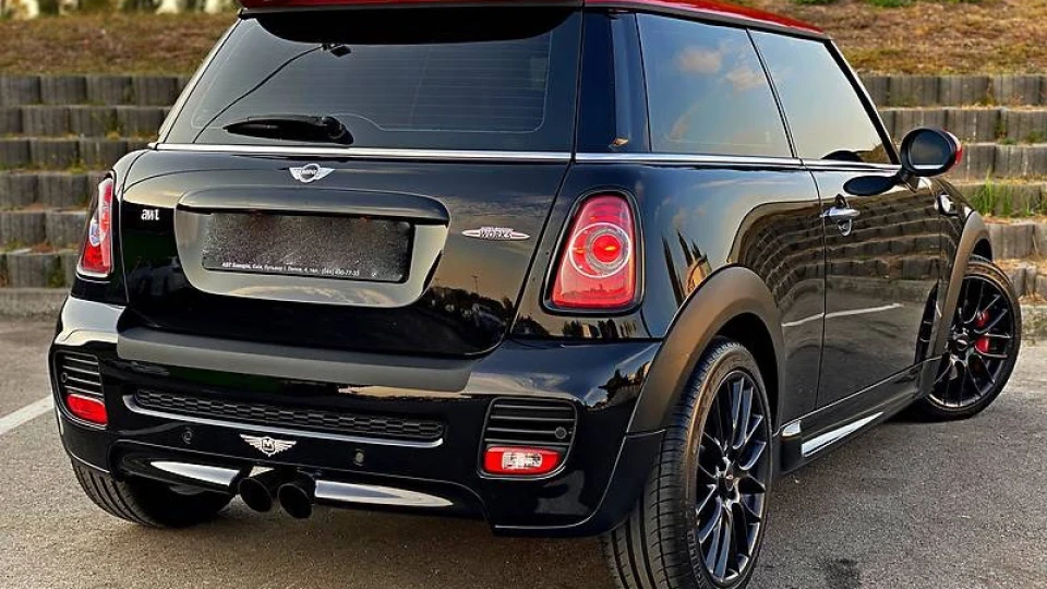 MINI Cooper S John Cooper Works 3