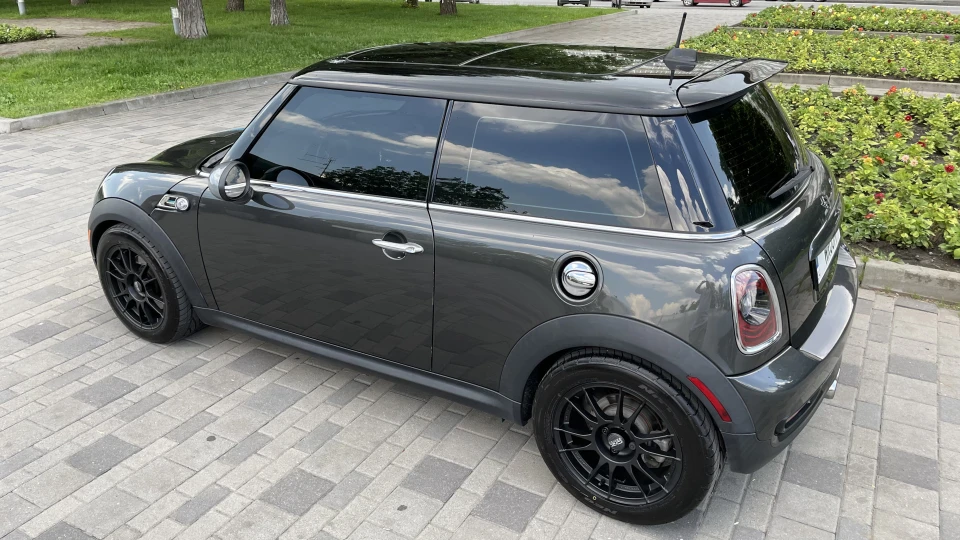 MINI Cooper S Bayswater WROOM! 3