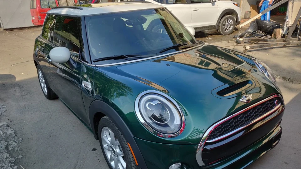 MINI Cooper S Маленький Bentley 2