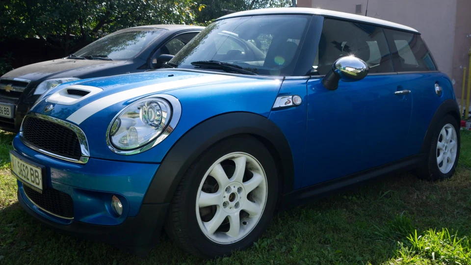 MINI Cooper S Spicy 2