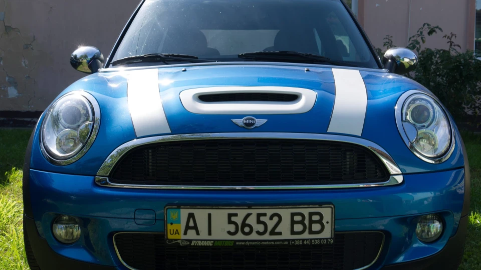 MINI Cooper S Spicy 3