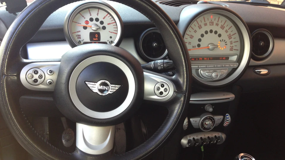 MINI Cooper 1,6 D 4