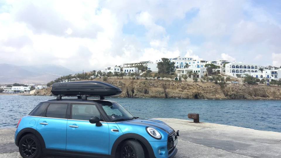 MINI Cooper Чарлік Electric Blue 3