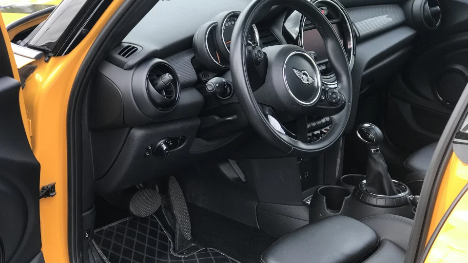 MINI Cooper F55 Volcanic Orange 2