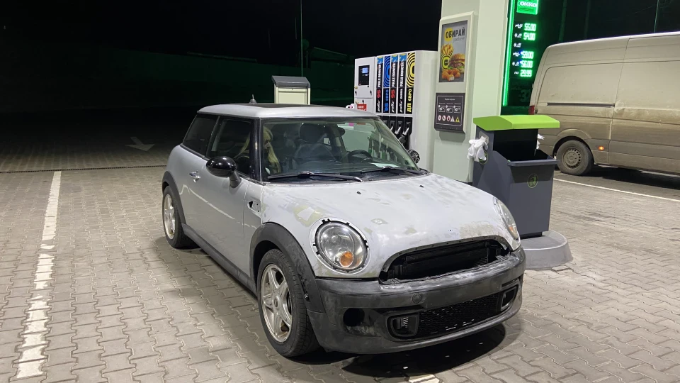 MINI Cooper Маленький британець)
