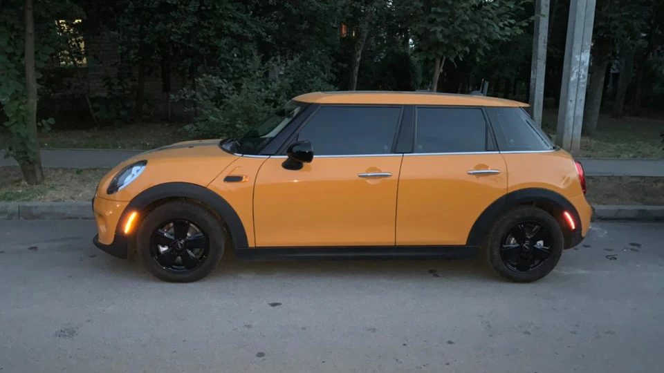 MINI Cooper Volcanic orange 🌋