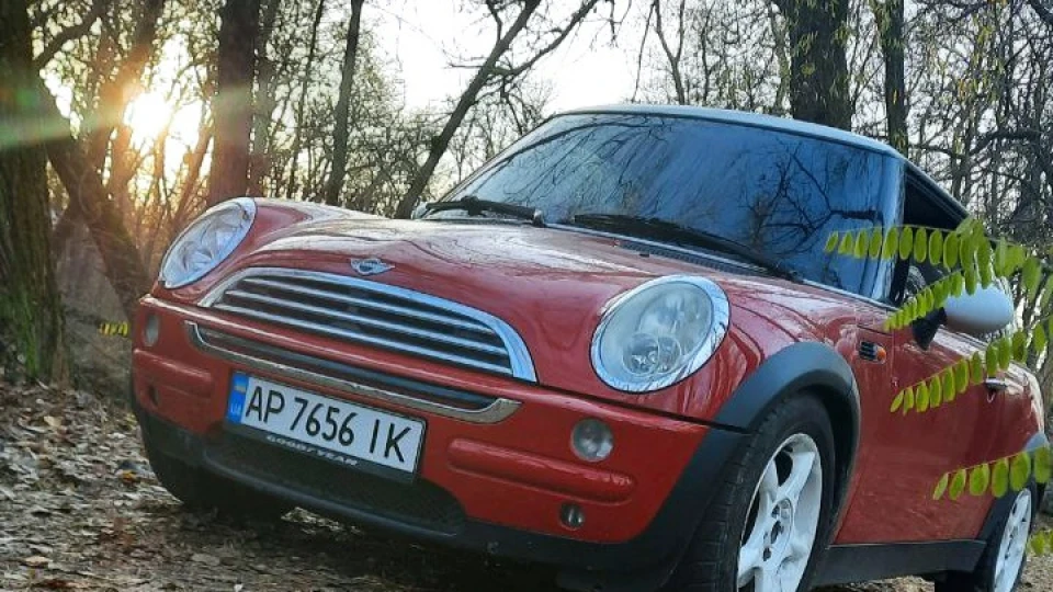 MINI One 4